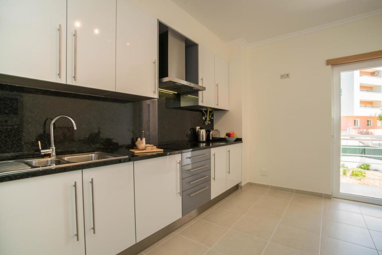 Central Modern 2 Bed Apartment Armacao De Pera Exterior photo